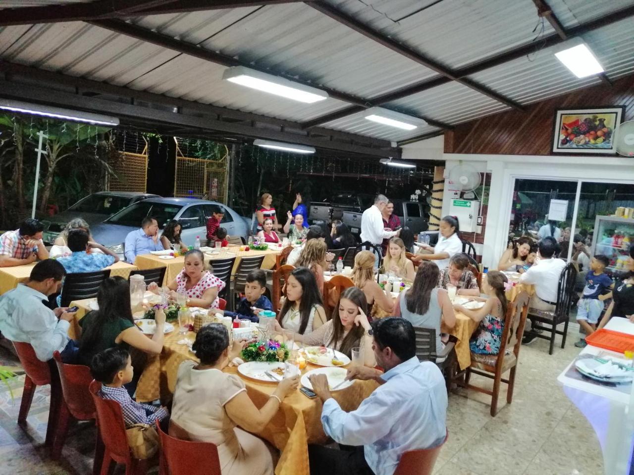 Sun Place Hosteria Las Tunas Exterior photo